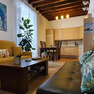 Relax En Palacio De Godoy Apartamento